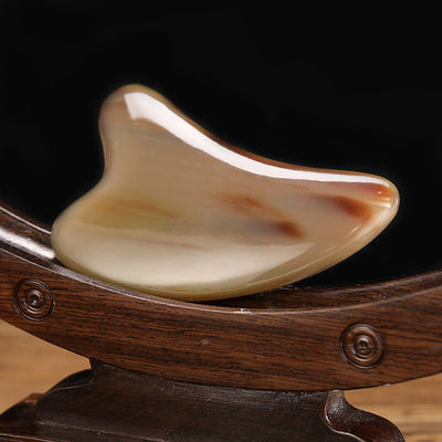 Facial Beauty Gua Sha Tool Bull Horn Scratching Board a forma di cuore per la cura della pelle del corpo e bastone di agopuntura