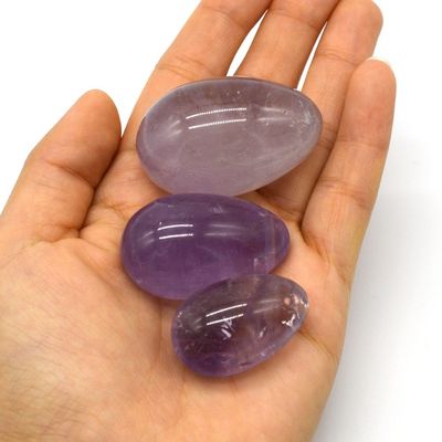 OEM Accepted Carved Yoni Egg for Vaginal Exercise Uova di giada di ametista perforate naturali