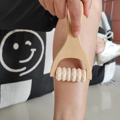 Mascherino per il viso in legno Mascherino per il viso in legno per il legno per i prodotti di tendenza Strumenti di bellezza per il viso della donna Massaggio della pelle