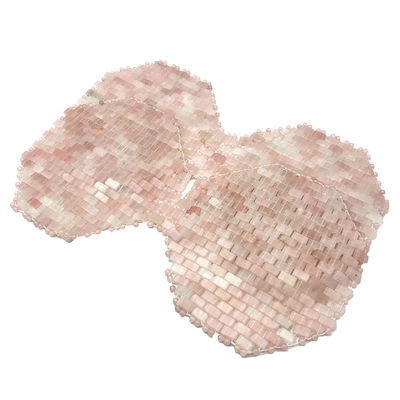 Prova i poteri curativi del quarzo rosa con questa maschera per massaggiare il corpo