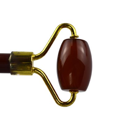 Disponibile il logo personalizzato del prodotto di bellezza facciale Carnelian Guasha Face Roller per massaggiatore di agata rosso cristallino naturale al 100%