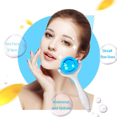 Cosmetici per il viso Gioco a sfera fredda Giochi personalizzati di ghiaccio Terapia per il serraggio della pelle Massaggiatore facciale