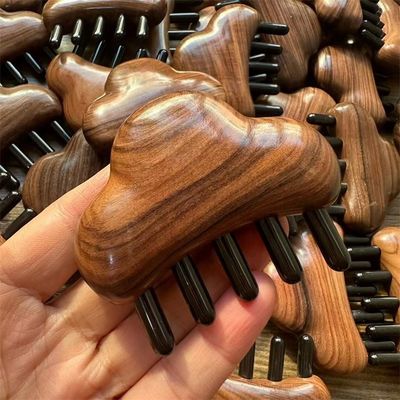Massaggio corporeo e crescita dei capelli pettine da massaggio in legno di rosa per la testa Gua Sha 8.5*7.5*2.3cm