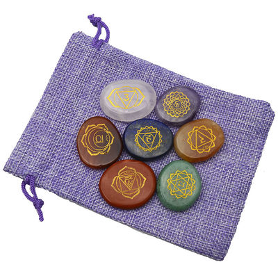 Intaglio intaglio lucidato pietra di tasca di palma Reiki bilanciamento cristallo di guarigione 7 chakra pietre set per amore tema