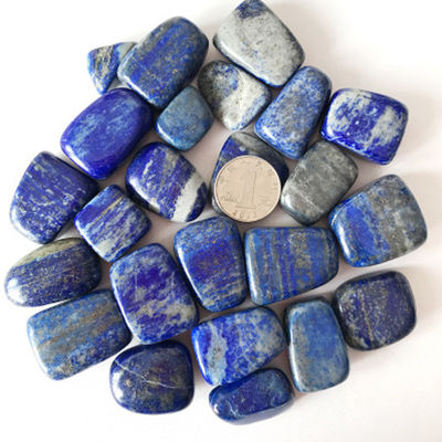 Caratteristica regionale Pietre di lapis lazuli lucidate in massa per la guarigione naturale dei cristalli