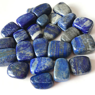 Caratteristica regionale Pietre di lapis lazuli lucidate in massa per la guarigione naturale dei cristalli