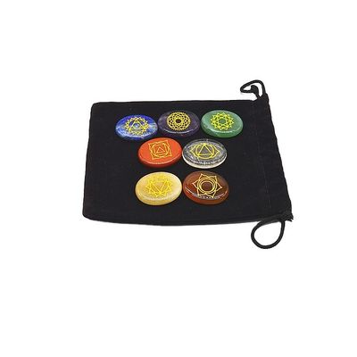 Sette pietre del chakra per il corpo e la spiritualità cura arte collezionabili cristalli caduti