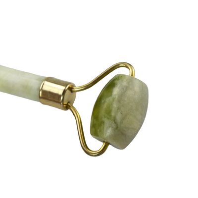 Disponibile il logo personalizzato di Xiuyan Jade Gua Sha Scraping Massage Tool per il rilassamento del viso verde e anti-invecchiamento
