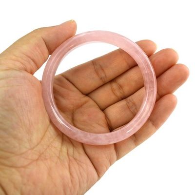 Disponibile il logo personalizzato. Braccialetti per donna in quarzo rosa naturale. Braccialetto per donna di moda.