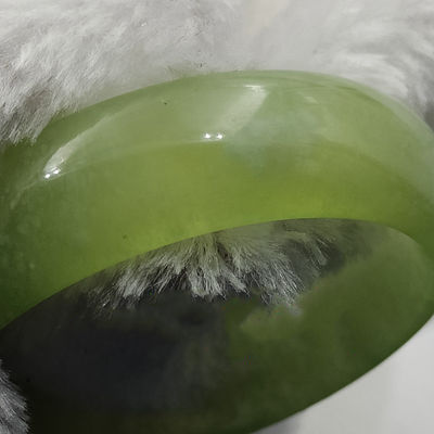 Caratteristica regionale Gemma naturale Verde Xiuyan Giada Bracciale per moda Boutique Gioielli Lady Braccialetti