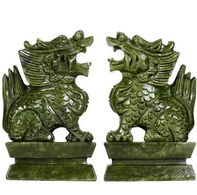 Le sculture di jadeite naturale sono l' aggiunta perfetta alla tua collezione di ispirazione asiatica.