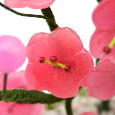 Tecnica intagliato giada albero di prugna arte popolare giada fiori intagliati gemma albero per la decorazione domestica