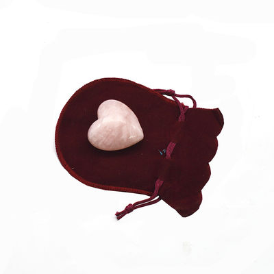Tecniche in pietra a forma di cuore in quarzo rosa intagliato