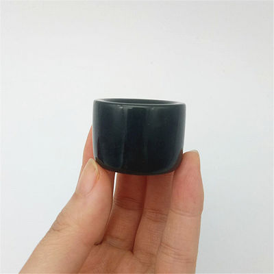 Anello di giada di nefrite naturale personalizzato per uomini Tecnica lucidata
