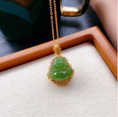 925 Collare di Buddha di Giada con Nefrite Verde Intagliato d'Argento con Pietre di Cristallo e Piccole Dimensioni