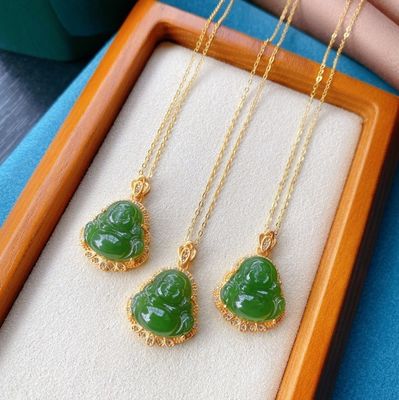 925 Collare di Buddha di Giada con Nefrite Verde Intagliato d'Argento con Pietre di Cristallo e Piccole Dimensioni
