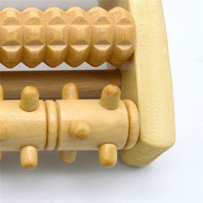 Massaggiatore a piedi in legno da 27*17*4,5 cm con design portatile e certificato ISO9001