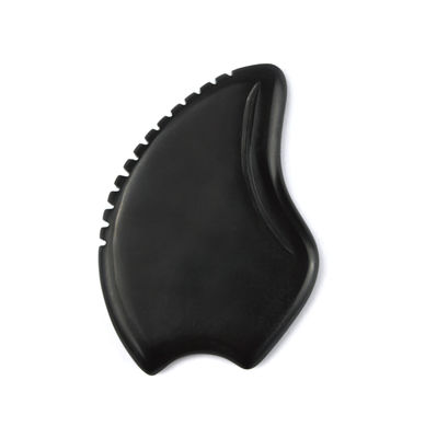 Disponibile strumento di massaggio a forma di cuore Gua Sha in pietra bianca nera naturale per la meditazione rilassante