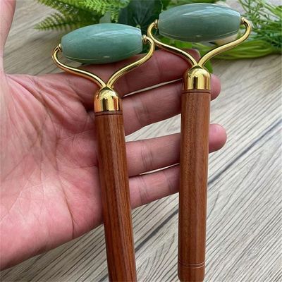 Aventurine verde giada faccia Roller cura della pelle facciale giada strumento di massaggio con maniglia di legno per il logo personalizzato disponibile