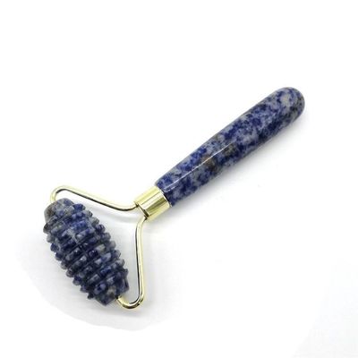 Tecnologia di massaggio facciale lucidato naturale blu pietra a punta singola testa Spiked Jade Roller Anti-aging con la tecnologia