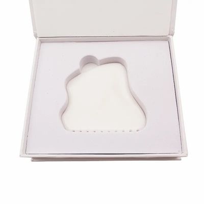 Logo personalizzato 2024 White Jade Gua Sha Strumenti per massaggi facciale e del collo Massaggiatore caldo Massaggiatore modalità No abk-2051