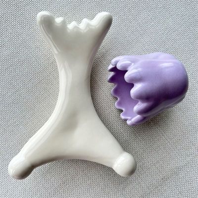OEM/ODM Ceramica a forma di X Gua Sha Scraping Massaggiatore Salone di bellezza Essenziale per il rilassamento facciale