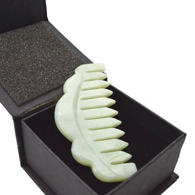 Combine per capelli di pietra di giada naturale gua sha massaggio pettine massaggiatore con proprietà di cancellazione dei meridiani immagine perfetta