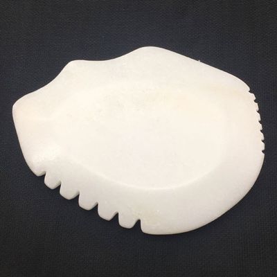 Giunta di gua sha di giada per massaggi facciale e corporeo
