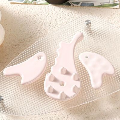 Prova il potere curativo del pettine ceramico Gua Sha per massaggi facciale e corporeo
