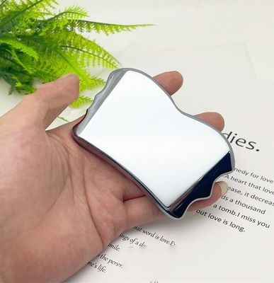 Scopri i vantaggi dell' strumento di raschiatura a forma di ala Terahertz Gua Sha per massaggi del corpo e cure sanitarie