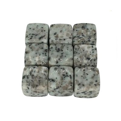 Set regalo di pietra di whisky in giada perfetto per uomini e donne che vogliono migliorare la loro esperienza di bere