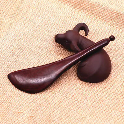 Red Rosewood Gua Sha Pen Logo personalizzato disponibile per la terapia della salute del corpo e il massaggio con bastone di agopuntura