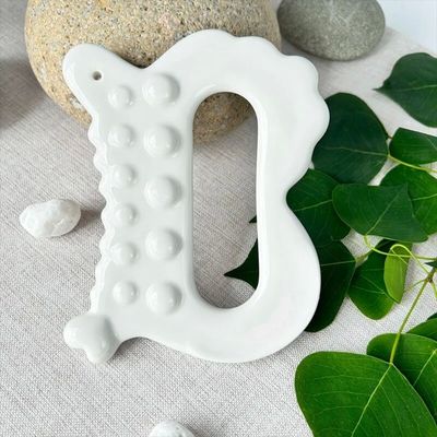 Strumento di massaggio Gua Sha personalizzabile Tavola di pietra Guasha Cream per raschiamento dei tessuti molli sulle gambe posteriori Braccia collo Spalla SPA
