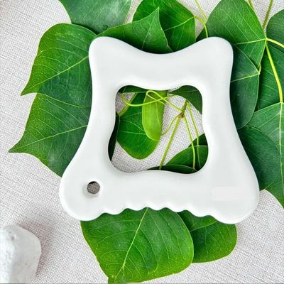 Strumento di massaggio in ceramica Gua Sha per drenaggio linfatico Jawline Sculptor Massaggiatore per il corpo Strumenti per la cura della pelle Guasha Funzione ceramica