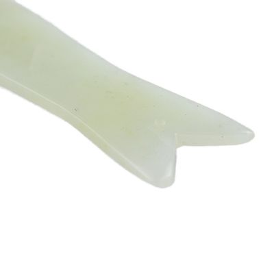Massaggiatore corpo Proprietà Massaggiatore Xiuyan Pesce di giada a forma di Gua Sha Strumento faciale per la cura della pelle Strumento anti-invecchiamento Guasha