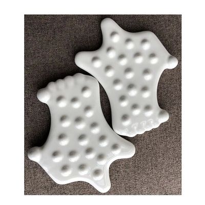 Solleva la pelle e rilassati i muscoli con lo strumento di massaggio Gua Sha in ceramica bianca
