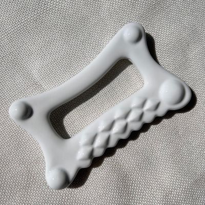 Massaggio del corpo Essential Ceramic Gua Sha Board per rilassare il viso, il collo, la schiena e i muscoli di tutto il corpo