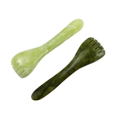 Logo personalizzato disponibile verde chiaro Xiuyan Giada Gua Sha Forma cucchiaio Penna di agopuntura per occhio Agopuntura cucchiaio massaggiatore