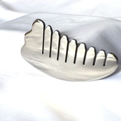 Corno d'argento in forma di acciaio inossidabile Gua Sha Scalp Massaggio pettine Guasha Stone Head Massager Hair Health Care Salone di bellezza strumento