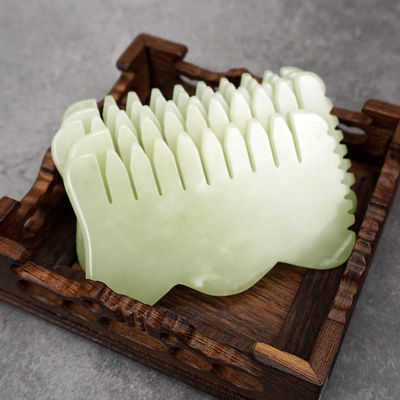 Attrezzature per massaggiare la testa pettine per capelli di giada Guasha pettine per massaggi per la bellezza e proprietà di giada Xiuyan
