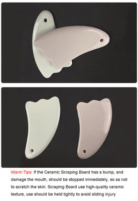 La tavola di massaggio in ceramica Guasha La scelta definitiva per la cura della pelle del viso e del corpo Trattamento di Gua Sha nelle cure sanitarie di Spa