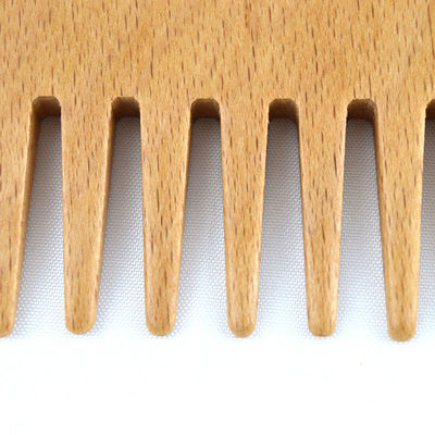 Natural Beech Gua Sha Scalp Massaggio Comb Massaggio Muscolare Testa Relax Massaggiatore per la cura dei capelli Salone di bellezza Trattamento 2024
