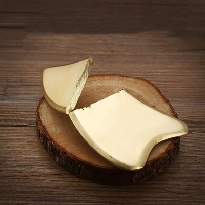 Attrezzatura per il massaggio Personalizzabile Puro rame Corpo a forma di cuore Cura sanitaria Guasha Scraping Board Oro Colore Rame Metallo Gua Sha Strumento di massaggio