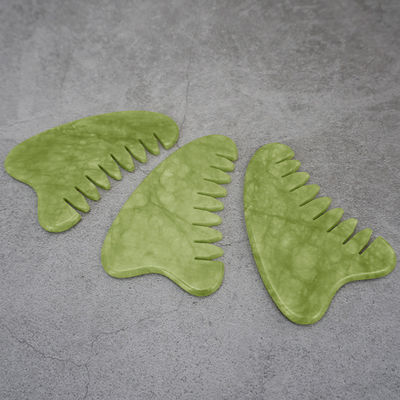 Proprietà attrezzature per il massaggio della testa giada verde naturale gua sha massaggiatore capelluto pettine di massaggio linfatico per la cura della salute dei capelli