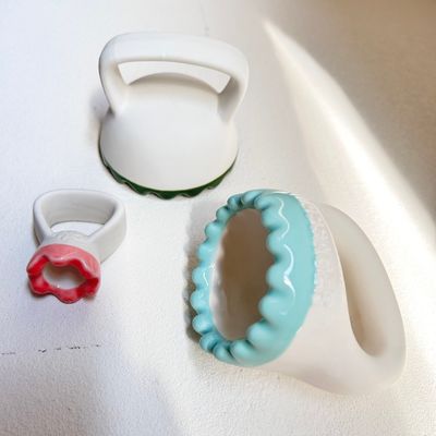 Popolare strumento facciale in ceramica Gua Sha per i muscoli del corpo Scraping Board Altri prodotti di massaggio Disponibile logo personalizzato