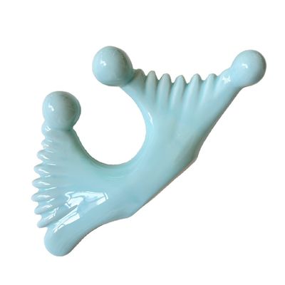 Strumento di massaggio Gua Sha in ceramica blu per il drenaggio linfatico e il rinvigorimento della bellezza della pelle