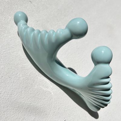 Strumento di massaggio Gua Sha in ceramica blu per il drenaggio linfatico e il rinvigorimento della bellezza della pelle