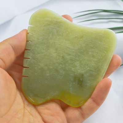 Di'addio alla tensione muscolare e ciao alla pelle radiante con la tavola di raschiatura Xiuyan Jade Gua Sha