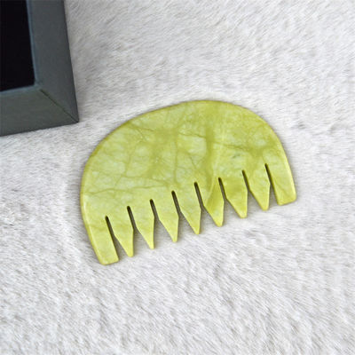 Logo Disponibile Logo personalizzato Puro naturale Xiuyan Giada Pietra pettine Testa Scalpo Guasha Massaggio Strumento Basso MOQ Gua Sha pettine