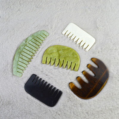 Logo Disponibile Logo personalizzato Puro naturale Xiuyan Giada Pietra pettine Testa Scalpo Guasha Massaggio Strumento Basso MOQ Gua Sha pettine